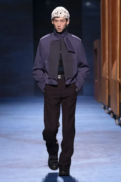 Look 26